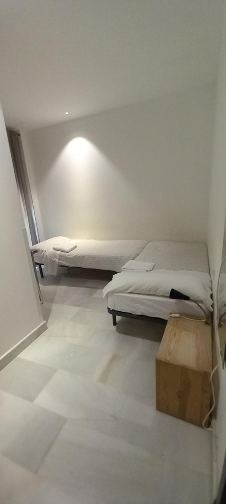 Hostel Central Sevilla Luaran gambar
